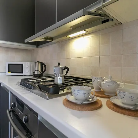 Mamma Ciccia - Casa Sara Roomy One-bedroom * Mandello del Lario