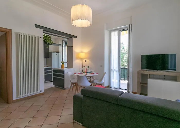 Lägenhet Mamma Ciccia - Casa Sara Roomy One-bedroom Mandello del Lario