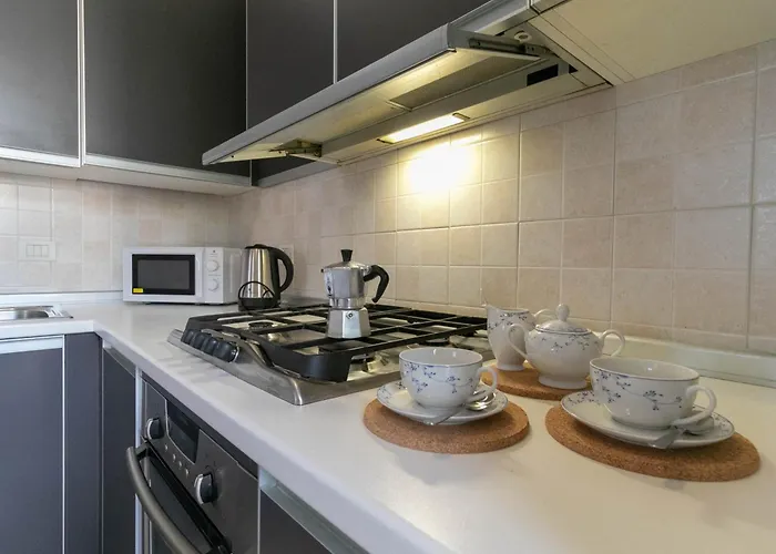 Mamma Ciccia - Casa Sara Roomy One-bedroom * Mandello del Lario