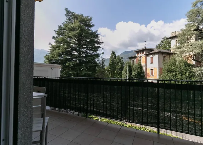 Mamma Ciccia - Casa Sara Roomy One-bedroom * Mandello del Lario